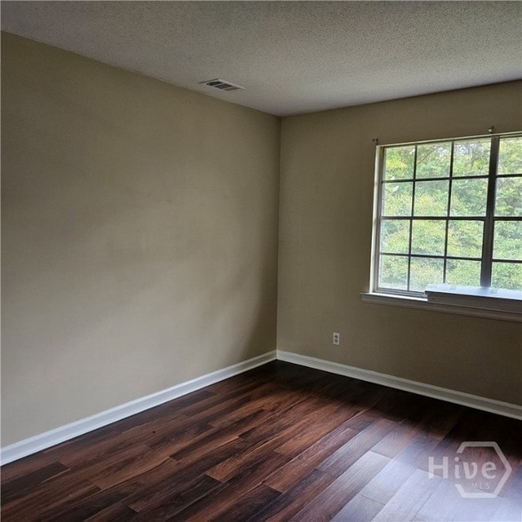 Photo - 4407 Caroline Dr