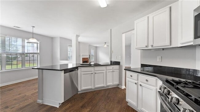 Photo - 317 Shasta Ln
