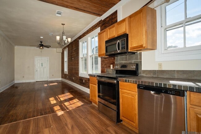 Photo - 30180 Smith Dr