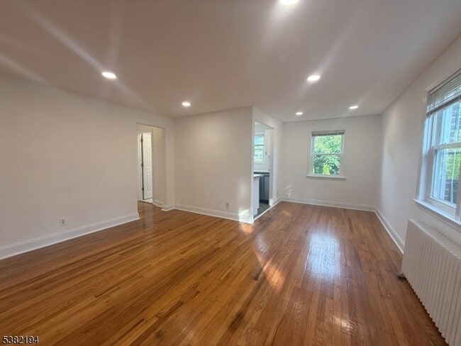 Photo - 747 Linden Ave Unit 2