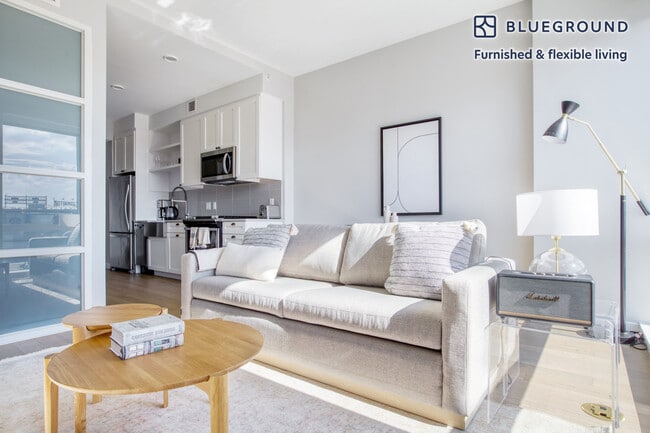 Photo - 3 Tingey Sq SE Unit FL8-ID278