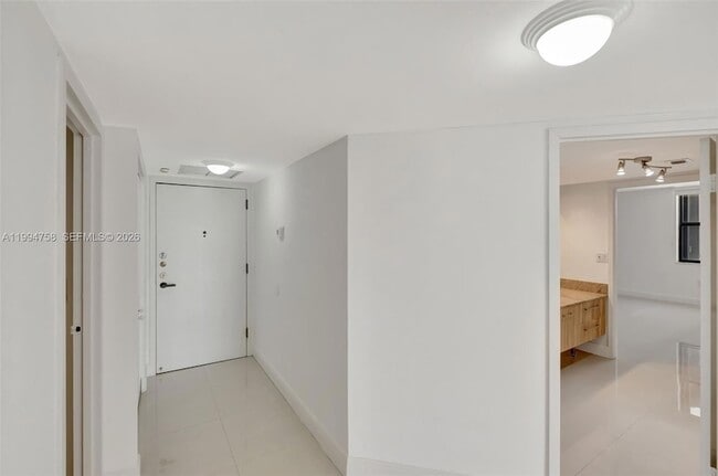 Photo - 2333 Brickell Ave Unit 305