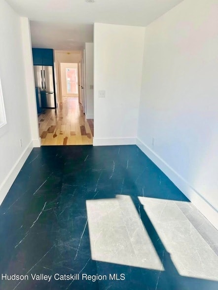 Photo - 412 Main St Unit 3