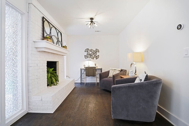 Photo - 975 Shadowridge Dr SE Unit SI ID1475255P