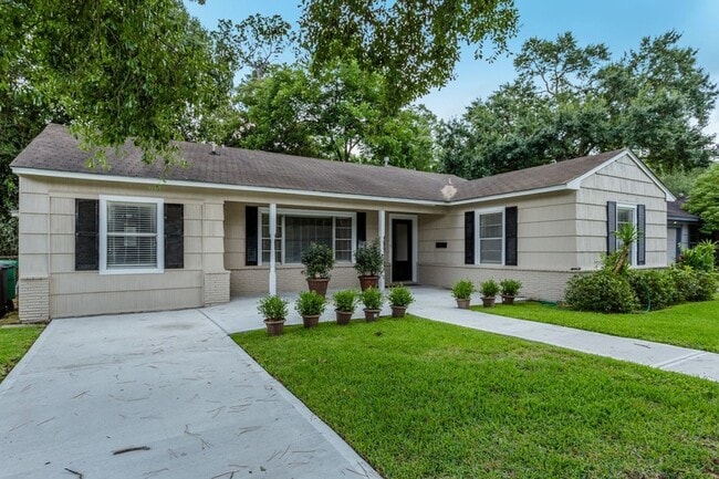 Photo - 1230 Timbergrove Ln