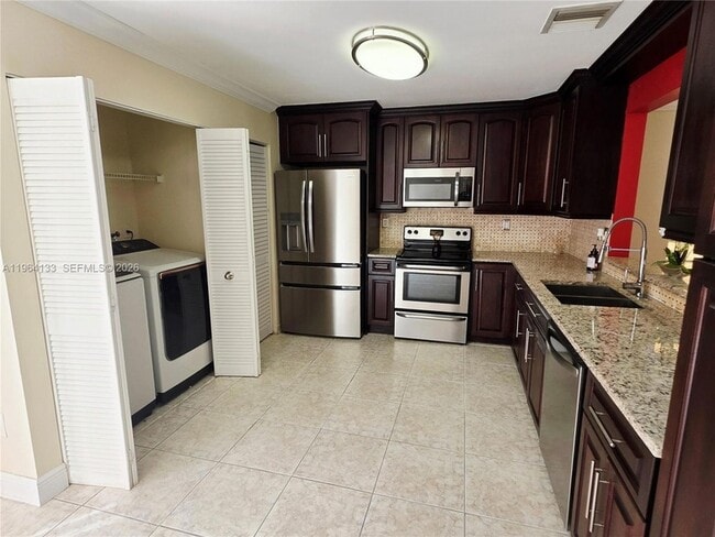 Photo - 15222 SW 111th St