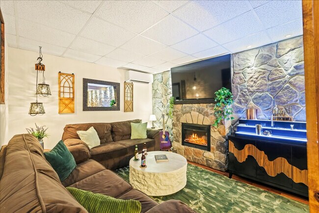 Photo - 194 Chapman Cir Unit ID1250013P