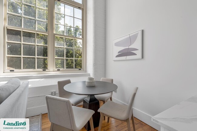 Photo - 31 Victor St Unit 218.1406464