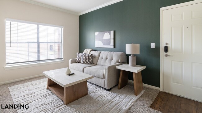 Building Photo - 3250 Hudson Crossing Unit 825