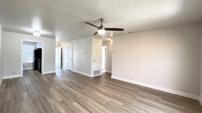 Photo - 11208 Renel Dr Unit A