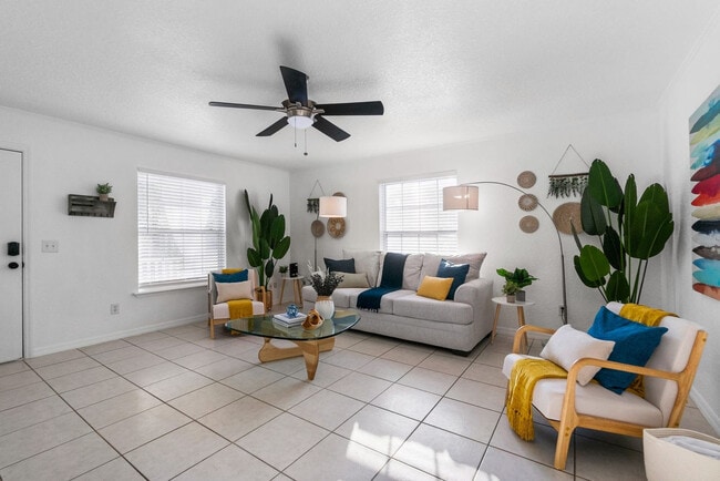 Photo - 550 Lena St Unit ID1281938P