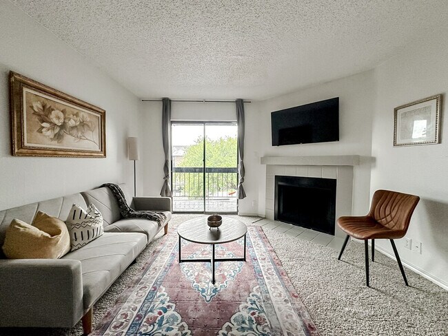 Photo - 1071 Clayton Ln Unit ID1256857P