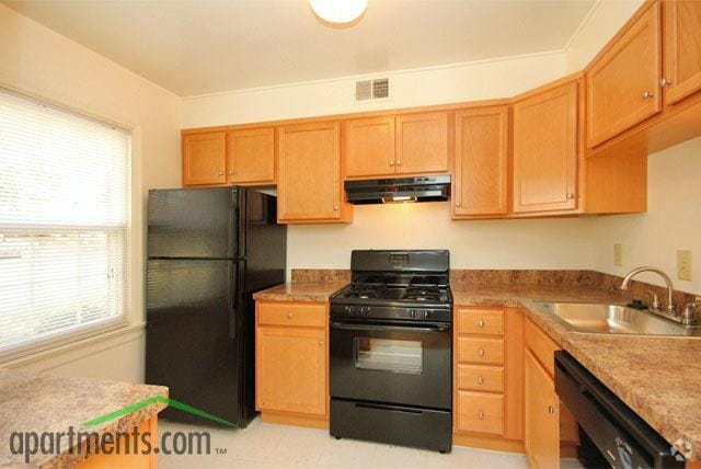 Kitchen - Williamsburg Park