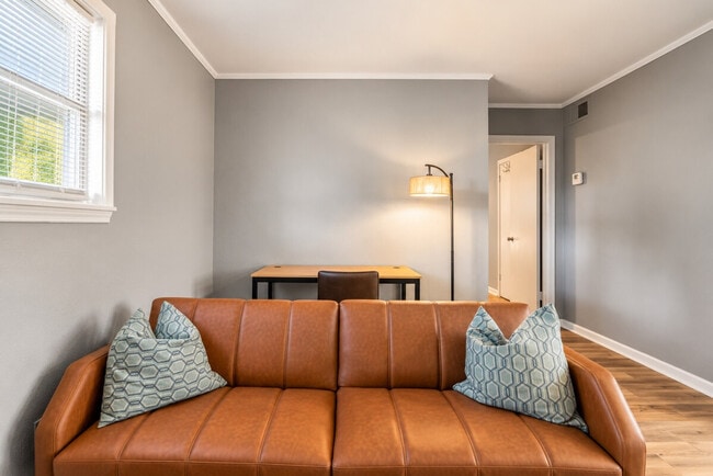 Photo - 2420 McDuffie St Unit SI ID1497892P