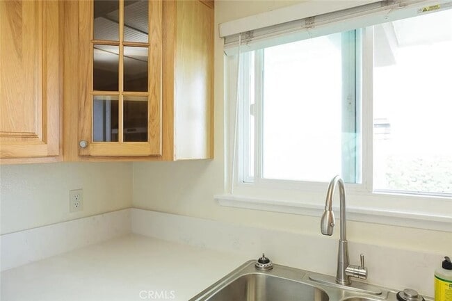 Photo - 11115 Slater Ave