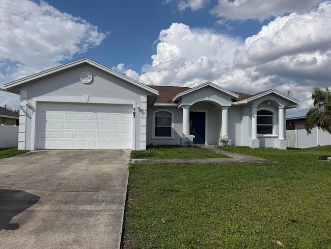 Building Photo - 787 SE Evergreen Terrace