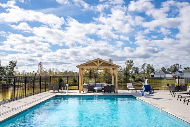 Photo - Country Club Cottages