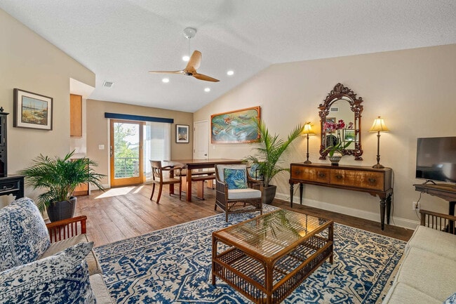 Building Photo - 430 Arricola Ave Unit ID1281991P