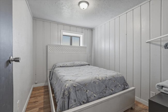 Photo - 290 E 4th S Unit SI ID1492770P