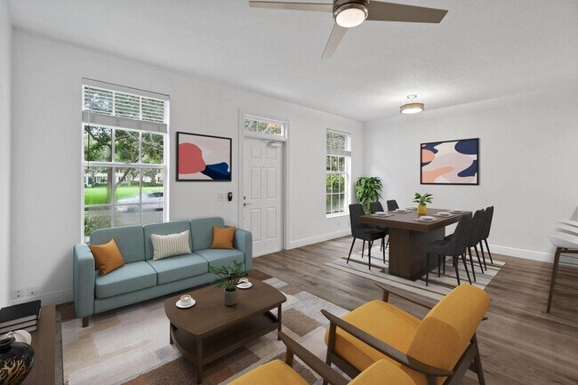 Photo - 354 Jacaranda Dr