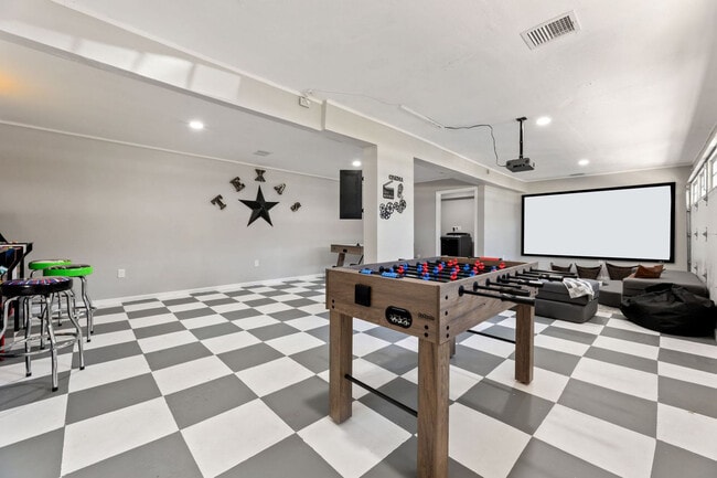 Building Photo - 9123 Kerr Dr Unit SI ID1514817P