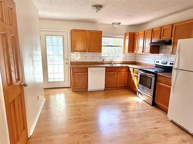 Photo - 15205 Cavalier Canyon Dr Unit B