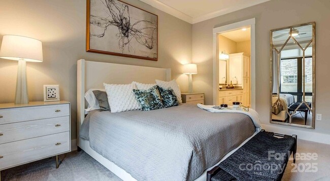 Photo - 2426 Vail Ave Unit B7