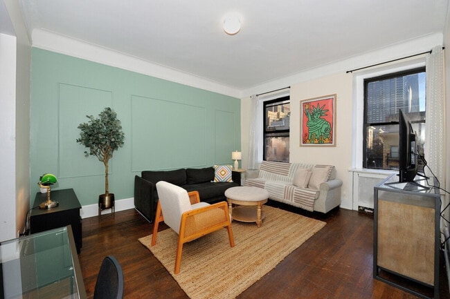 Building Photo - 708 9th Ave Unit ID1323923P