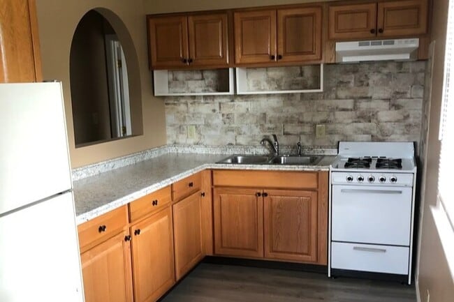 Photo - Broadmoor Park