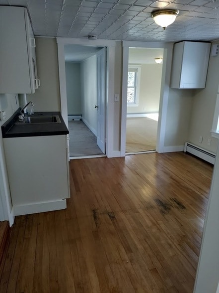 Building Photo - 143 Chestnut St Unit 2