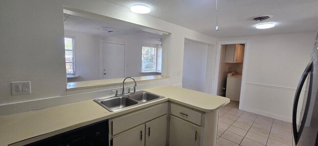 Photo - 36 Tulane Rd