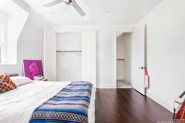 Photo - 808 E Carson St