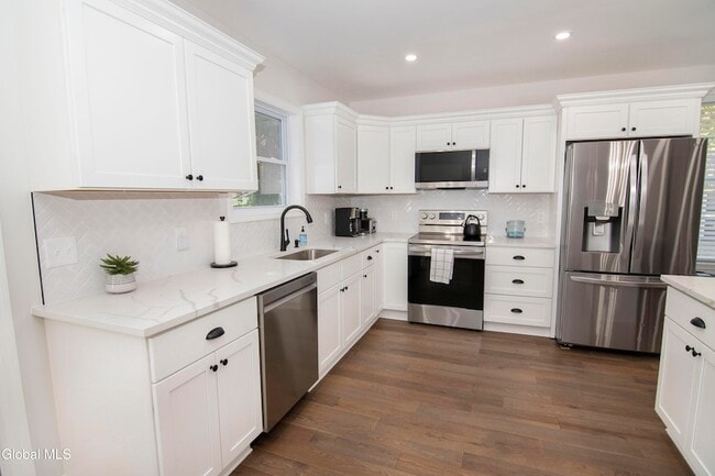 Photo - 4 Van Buren St