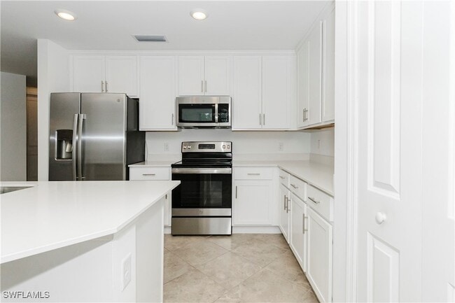 Photo - 6034 National Blvd Unit 521