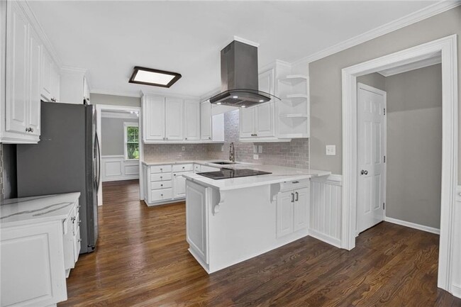 Photo - 2982 Northbrook Dr