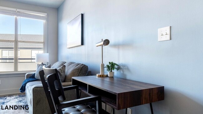 Photo - 49 Boulevard SE Unit C-527