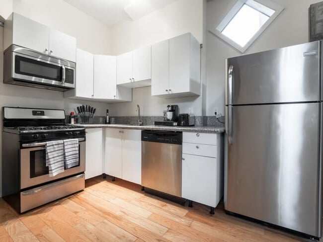 Photo - 1606 Pleasant St Unit ID1056043P