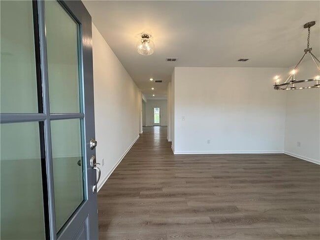 Photo - 5449 Hargrove Way