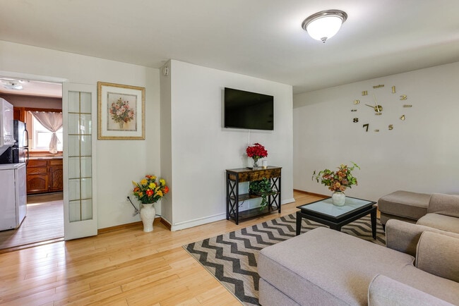 Photo - 3912 Bishopmill Dr Unit SI ID1587979P