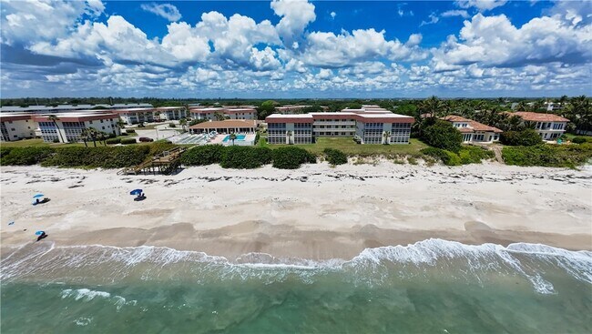 Building Photo - 5400 Jimmy Buffett Mem Hwy Unit 17