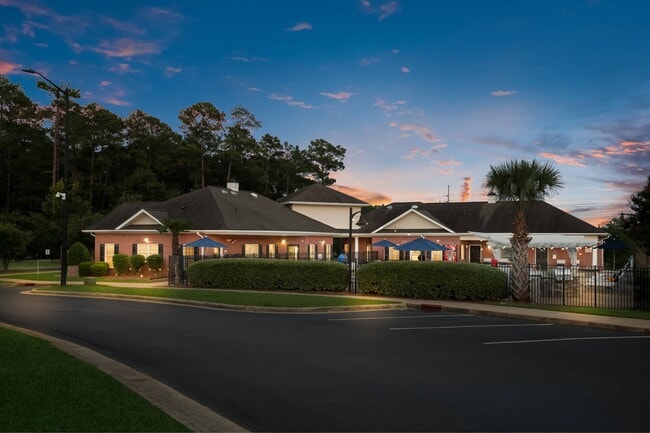 Photo - The Summit on 401