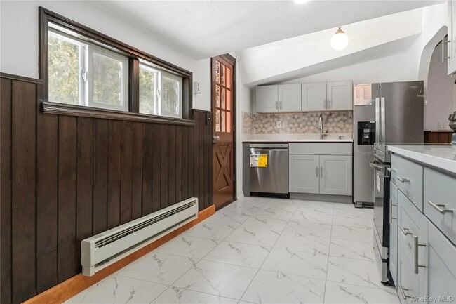 Photo - 378 Broadway Unit 4