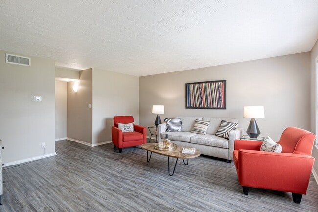 Photo - Courtyard Apartments