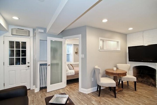 Photo - 1800 19th St NW Unit ID364P