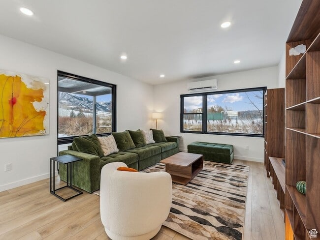 Photo - 4770 E 2650 N