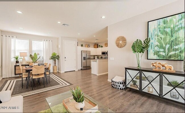 Photo - 1050 S 173rd Ave