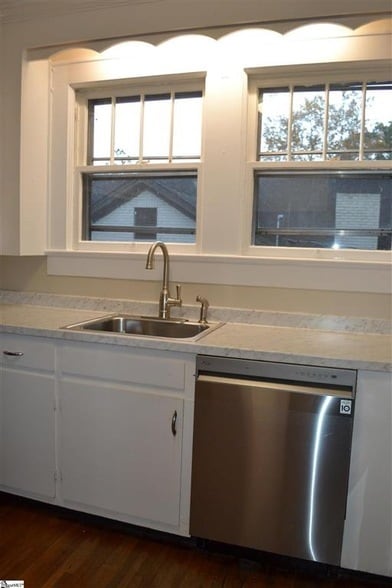 Photo - 40 Lanneau Dr