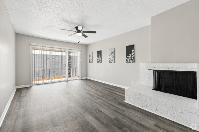 2BR, 2BA - 1,250SF - Living Room - Heritage Lofts