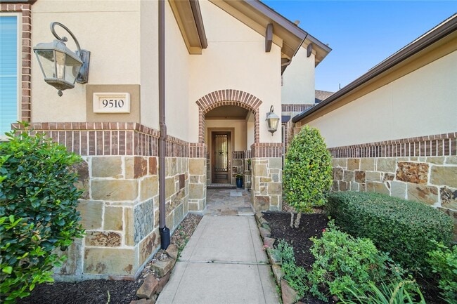 Photo - 9510 Spring Rose Dr
