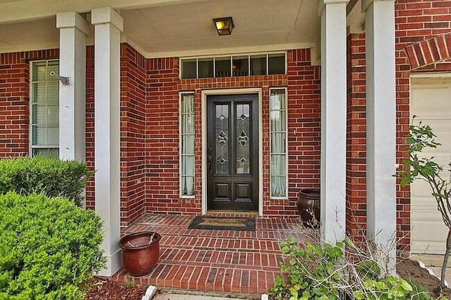 Photo - 1923 Wellsley Ct